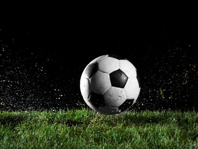 Tagesspiegel: Футбольный союз Ирана исключил мужчин из женской сборной