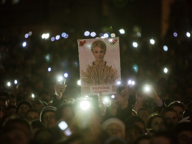 Во время выступления Юлии Тимошенко на Майдане, 22 февраля 2014 г.
