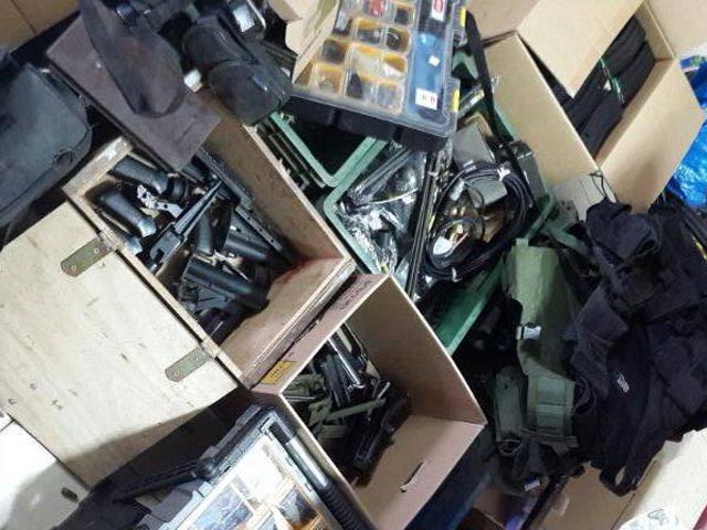 В поселении Итамар полиция обнаружила склад боеприпасов и оружия. 24 февраля 2014 года