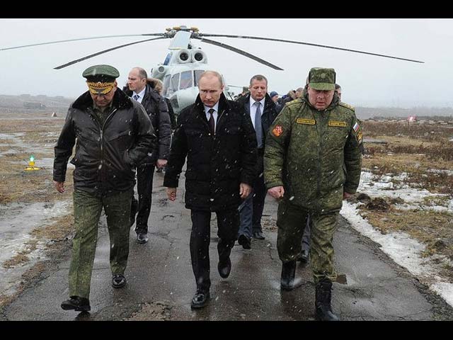 Прибытие Путина на полигон Кирилловский. 3 марта 2014 года