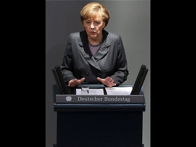 Меркель пригрозила России экономическими и политическими санкциями