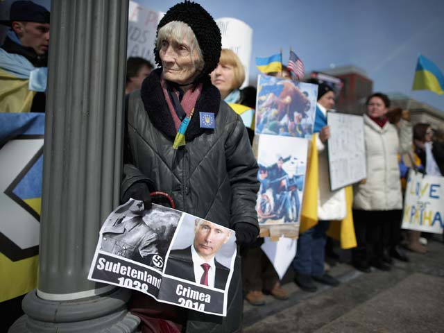 Участники акции протеста против действий России в Крыму. Вашингтон, март 2014 года