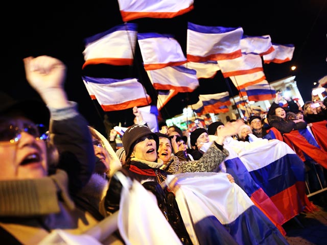 После объявления результатов крымского референдума. Симферополь, 17 марта 2014 года