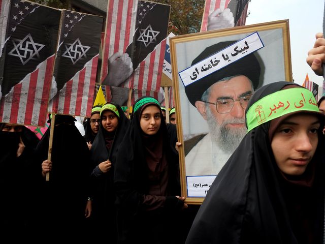 Хаменеи: относительно существования Холокоста есть много сомнений