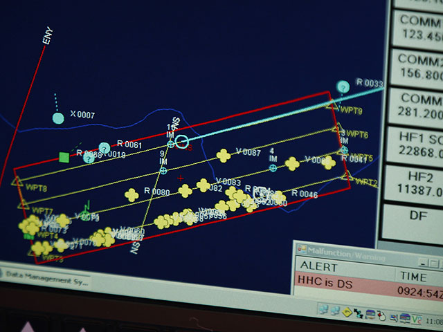 К поискам лайнера Malaysian Airlines присоединяется военный корабль с детектором