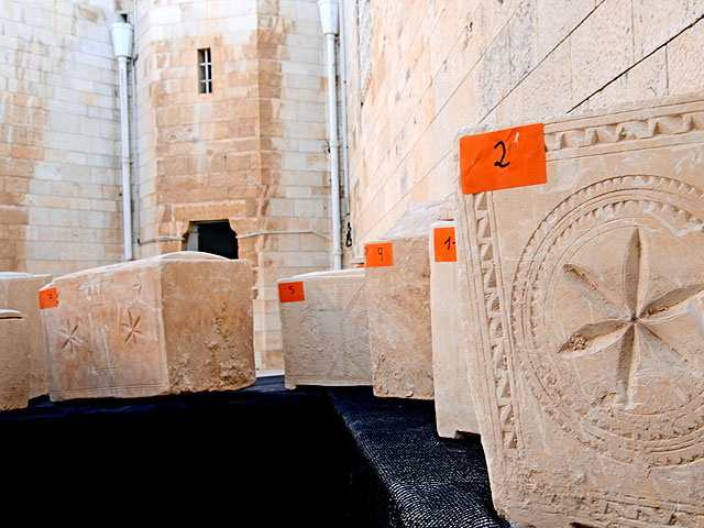 Полиция и управление древностей раскрыли кражу оссуариев времен Второго храма
