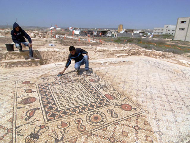 Византийская мозаика. 1 апреля 2014 года