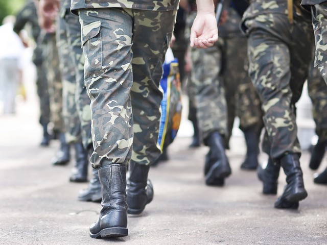 Последняя группа украинских морских пехотинцев покинула Крым