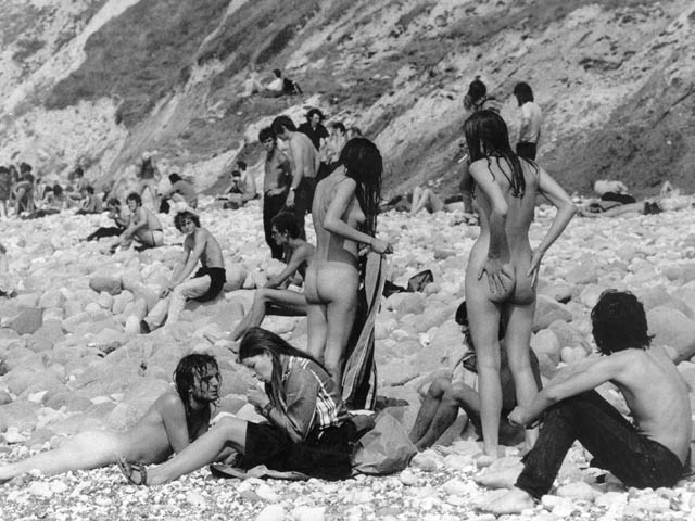 На нудистском пляже. 60-е годы