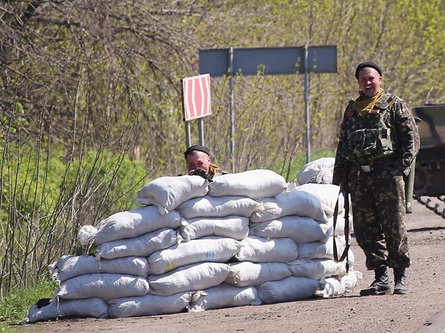 Украинские военные. Блокпост около Славянска