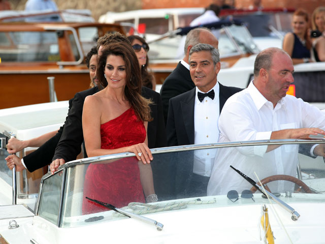 Джорж Клуни и Синди Кроуфорд в августе 2011 года