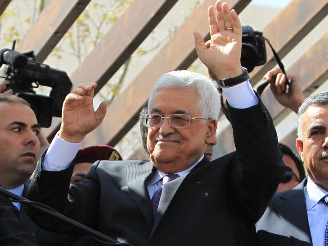Председатель Палестинской администрации Махмуд Аббас