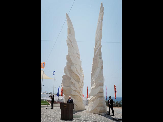 Открытие "Мемориала Победы" в Нетании. 25 июня 2012 года