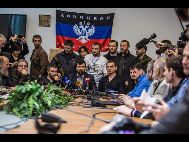 Денис Пушилин на пресс-конференции в Донецке 8 мая 2014 г.