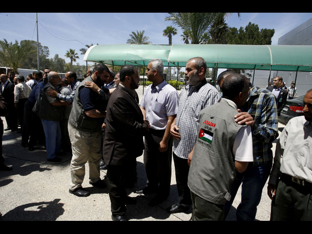Гуманитарный конвой на пограничном пункте "Рафиах" 18 мая 2014 года
