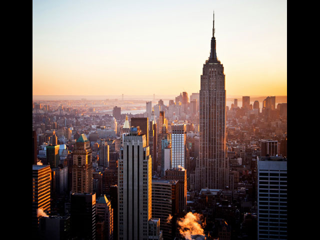 Житель Нью-Йорка подал иск на 2.000 дециллионов долларов