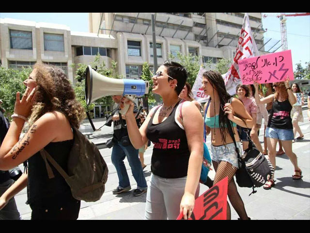 Активистки FEMEN Israel на "Марше шлюх" в Иерусалиме. 31 мая 2014 года