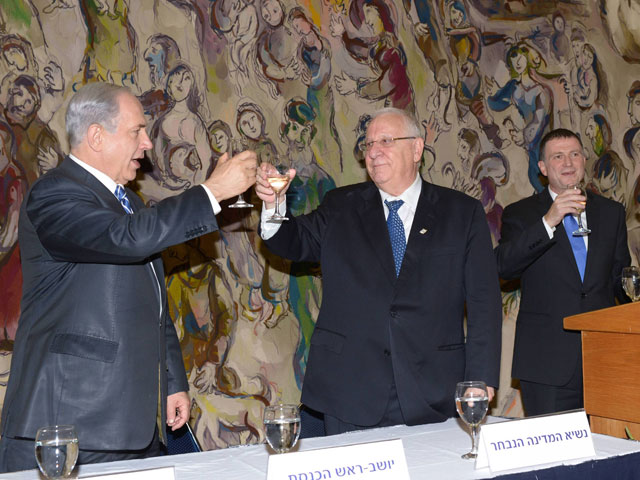 Реувен Ривлин и Биньямин Нетаниягу после оглашения результатов выборов 10 июня 2014 года