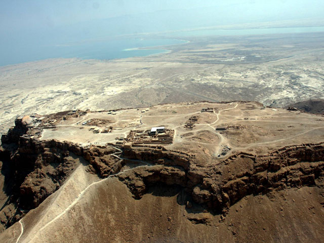 Развалины крепости Масада включены в список объектов Всемирного наследия ЮНЕСКО в 2001 году