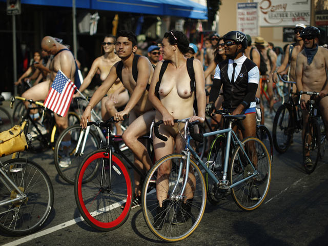 "Голый велопробег" в Лос-Анджелесе. 14 июня 2014 года