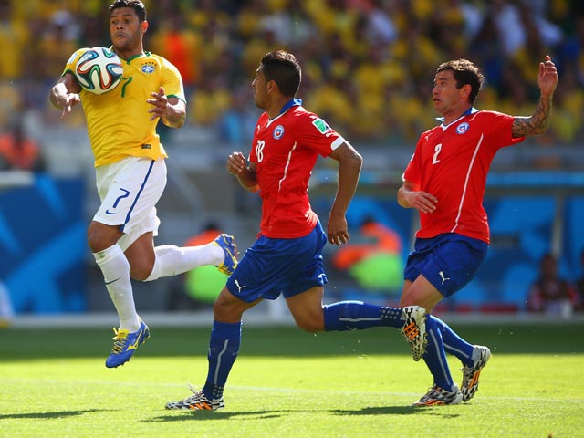 Бразильцы в серии пенальти обыграли сборную Чили