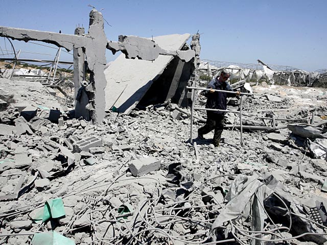 На месте авиаудара. Газа, 15 июня 2014 года