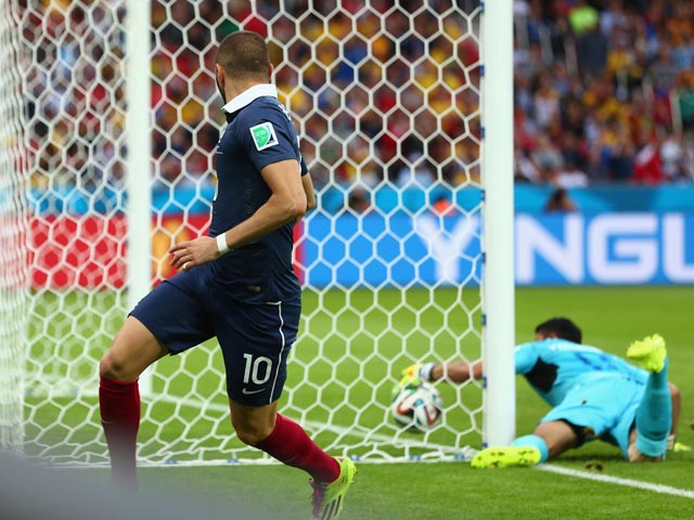 Франция победила сборную Гондураса не без помощи арбитра