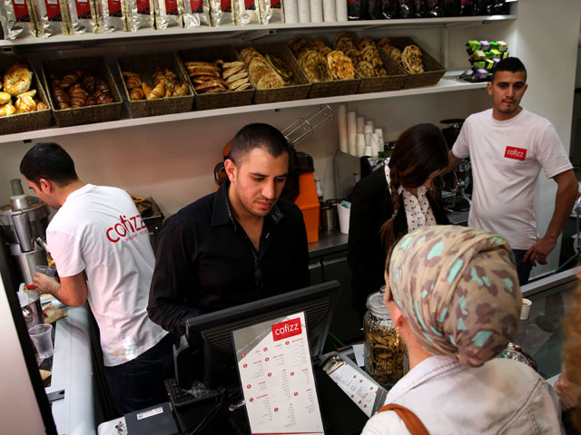 Мэрия Тель-Авива вручила предупреждения владельцам магазинов, открытых по субботам  