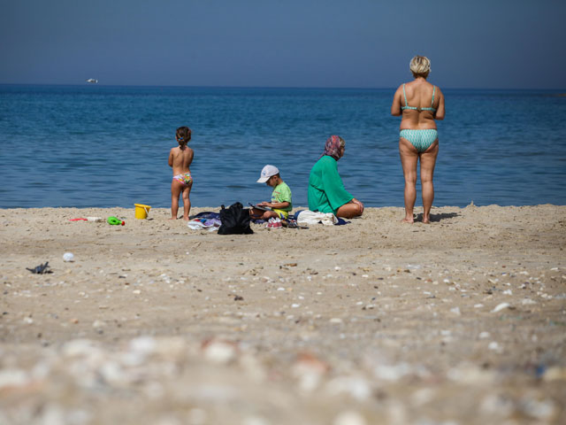 Минздрав снял запрет на купание на двух пляжах Хайфы  