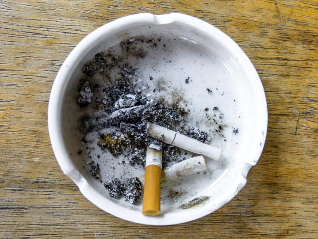 Канадские ученые нашли метод, помогающий пациентам в депрессии бросить курить
