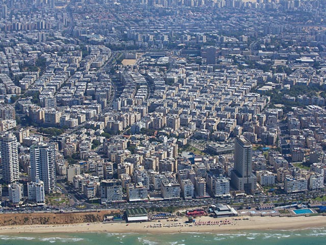 МВД взвешивает возможность присоединения Бат-Яма к Тель-Авиву