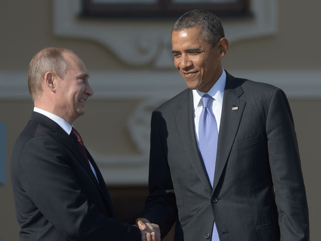 Опрос в США: Путин не принимает Обаму всерьез  