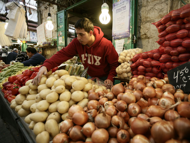 Израиль готов увеличить поставки овощей в Россию, но только по наличному платежу