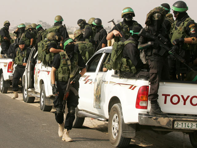 Боевики "южной дивизии" ХАМАС на параде. Май 2014 года