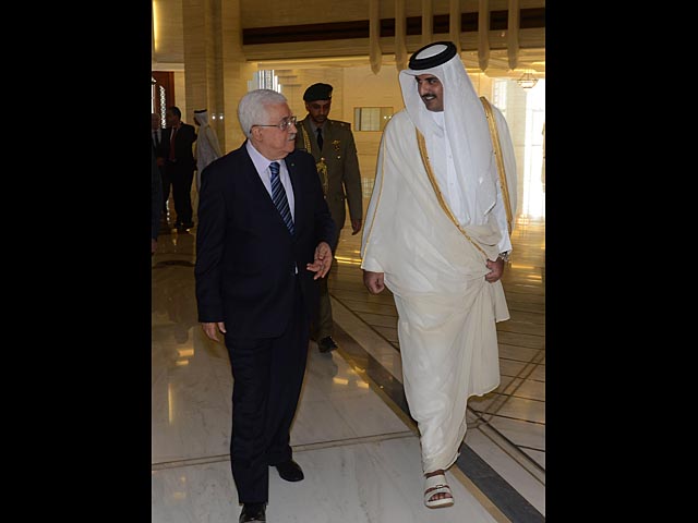 Махмуд Аббас, эмир Катара Тамим бин Хамад бин Халифа Аль Тани. 21 августа 2014 года