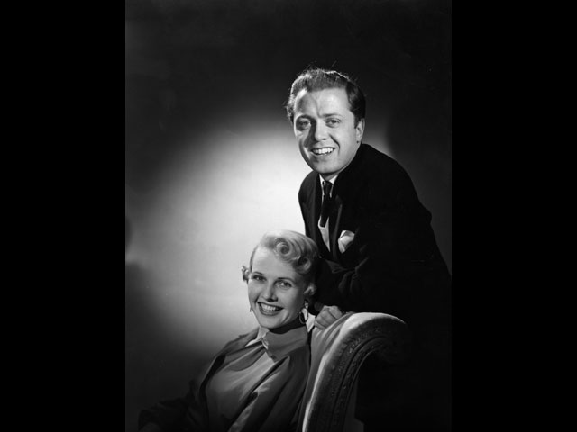Шейла Сим и Ричард Аттенборо в 1954 году 
