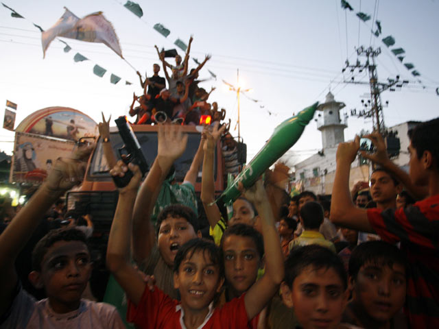Газа празднует победу. 26 августа 2014 года