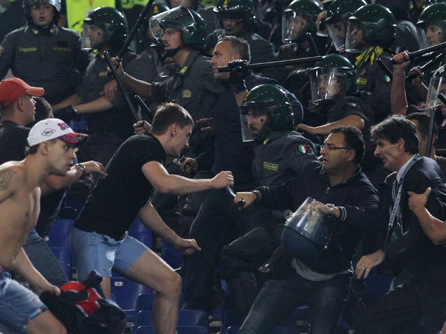 ЦСКА осудил фанатов, устроивших беспорядки в Риме