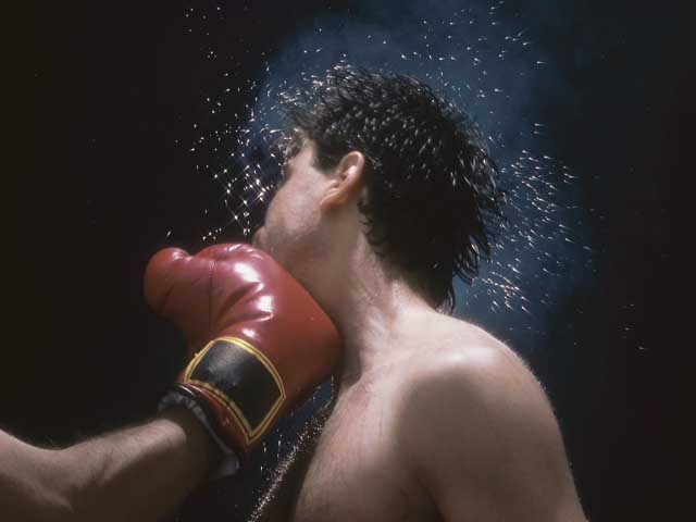 Бокс: в Краснодаре Рой Джонс нокаутировал египтянина в первом раунде