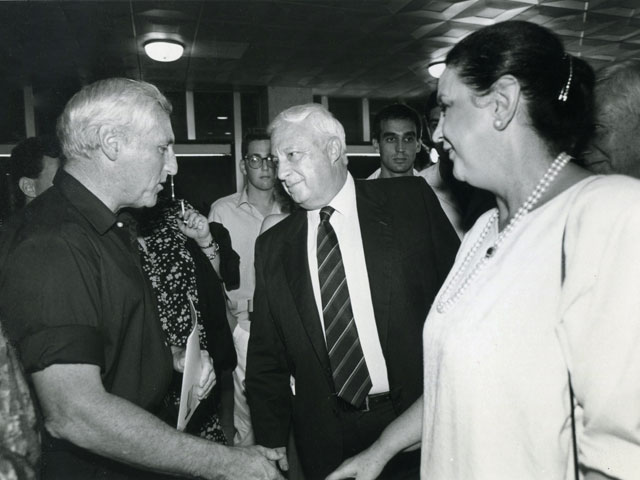 Шломо Лахат, Ариэль Шарон и Лили Шарон в 1986 году