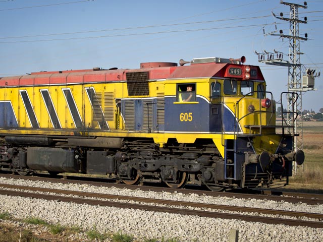 Ассоциация промышленников требует запретить забастовку машинистов товарных поездов