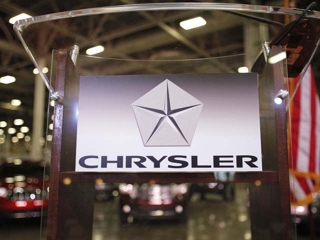 Chrysler отзовет 900 тысяч автомобилей по всему миру в связи с угрозой возгорания