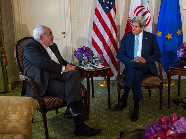 Государственный секретарь США Джон Керри и министр иностранных дел Ирана Джавад Зариф