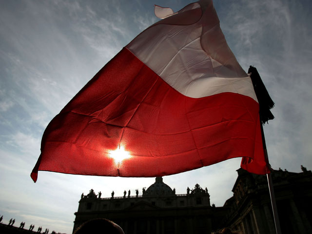     Минпрос намерен удешевить поездки школьников в Польшу