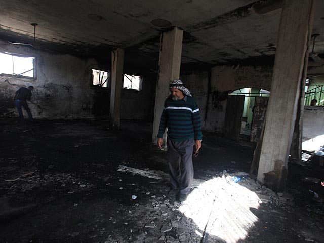 Сгоревшая мечеть. 12 ноября 2014 года