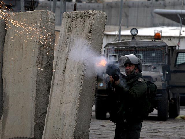 Палестинцы устроили беспорядки в Хевроне