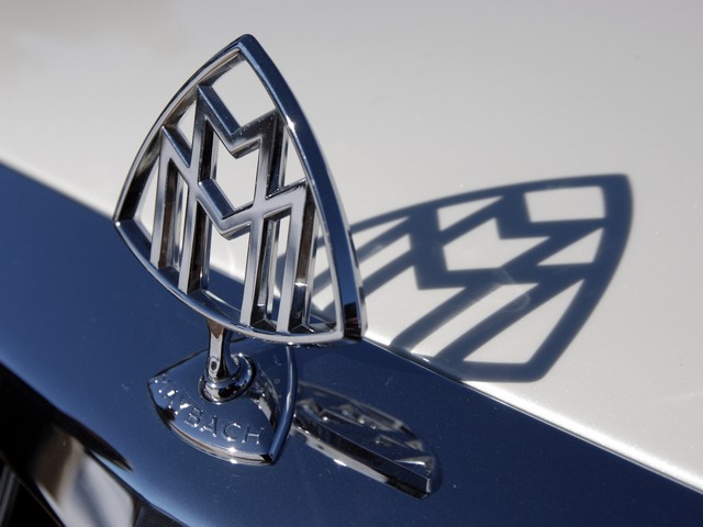 Компания Mercedes-Benz возродила бренд Maybach, представив "самый тихий серийный седан в мире"