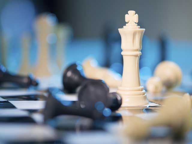 Матч за шахматную корону: девятая партия завершилась вничью