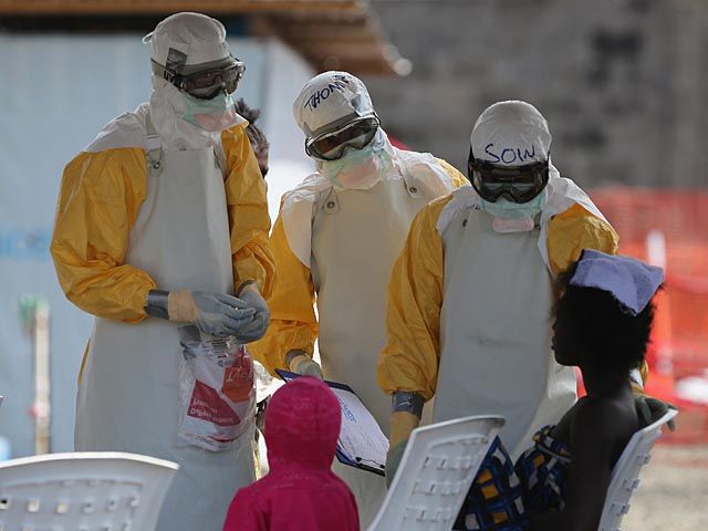 Число жертв эболы приближается к 5.500