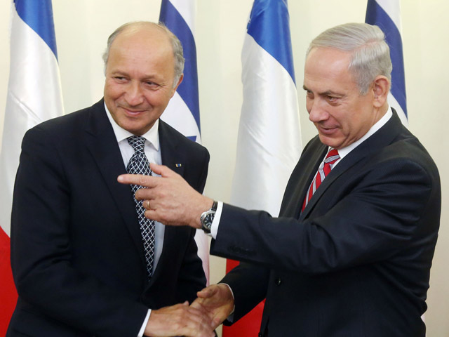 Глава МИД Франции Лоран Фабиус и премьер-министр Израиля Биньямин Нетаниягу